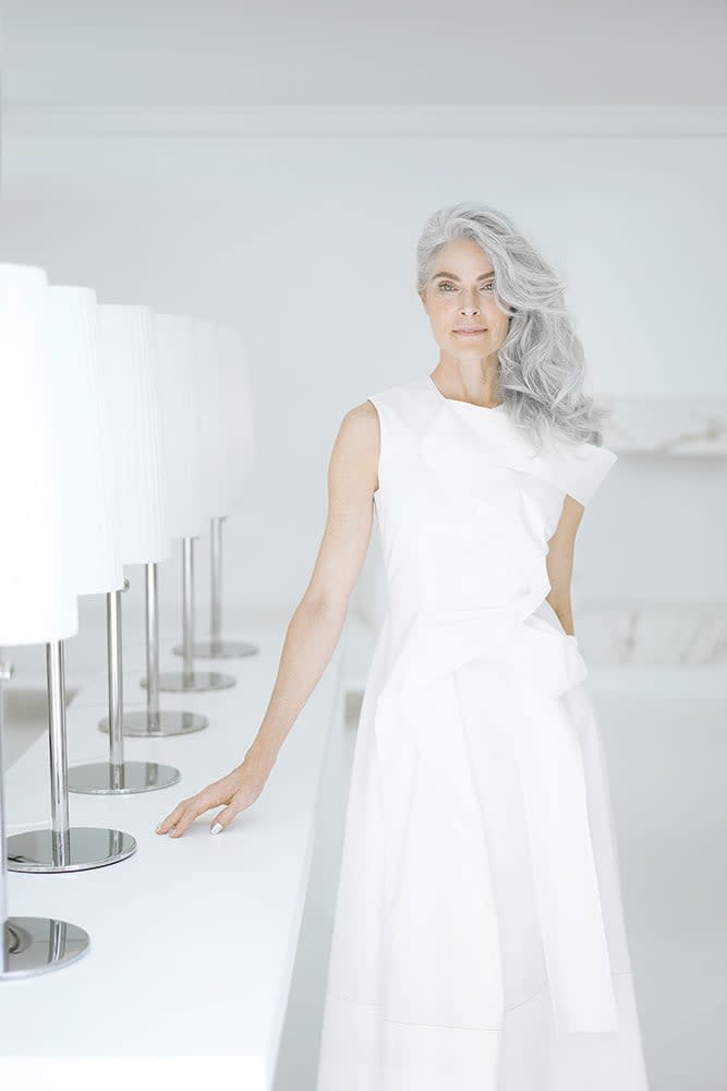 Aquage's Luxe Collection: Ageless Beauty on Gray Hair