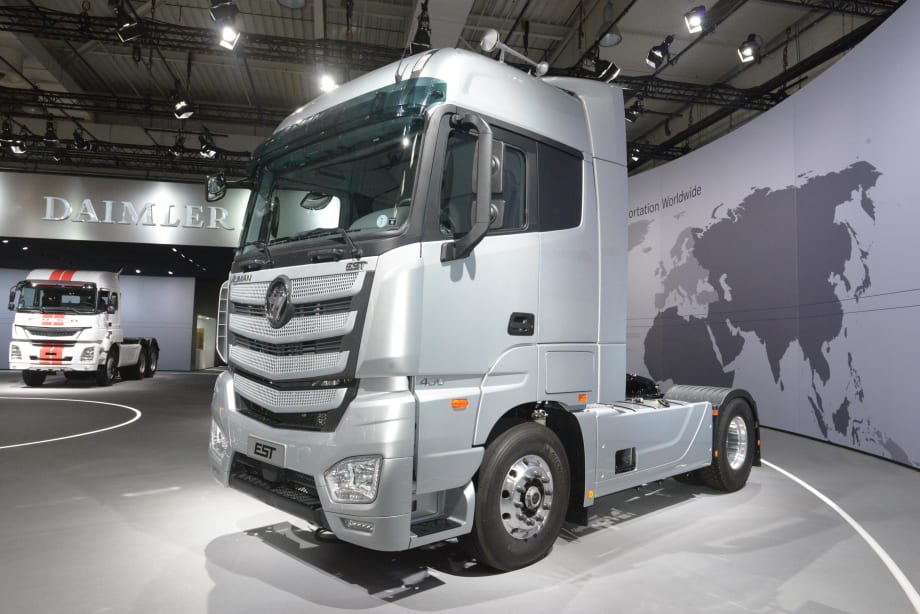 Chinese Truck Maker Teams With Daimler, Cummins to Launch Global Super Truck Line
