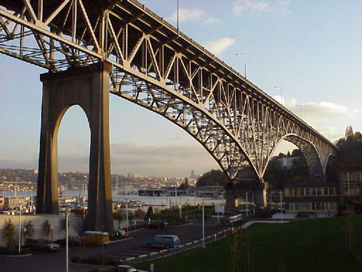 Seattle bridge bus crash kills four students, injures dozens