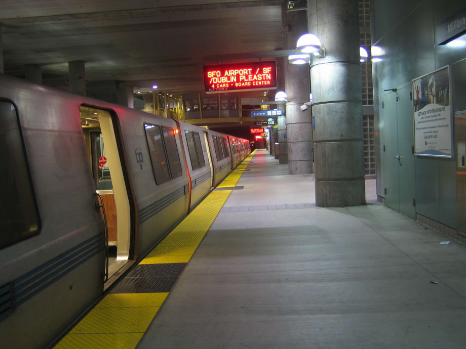 BART, unions reach agreement, resume service
