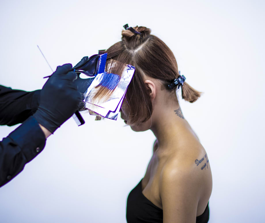 HOW-TO: Violicious Violet by Farouk Systems - Color, Cut & Style