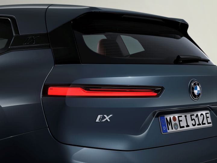 Photo of the rear of a new BMW iX SUV