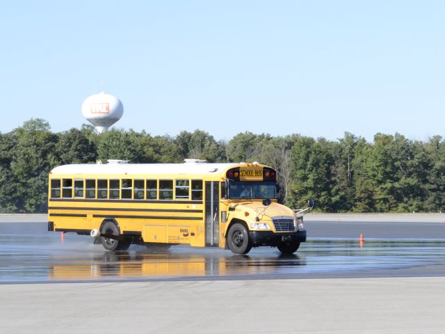 Blue Bird, Bendix demonstrate electronic stability control