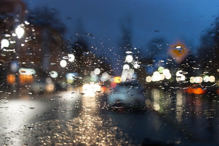 Write Policies to Avoid Distracted Driving, Omnitracs Says