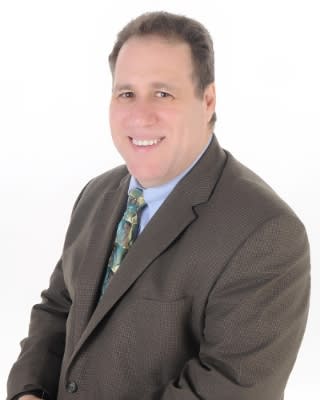 Hertz Names Barton SVP of Global Franchise Operations