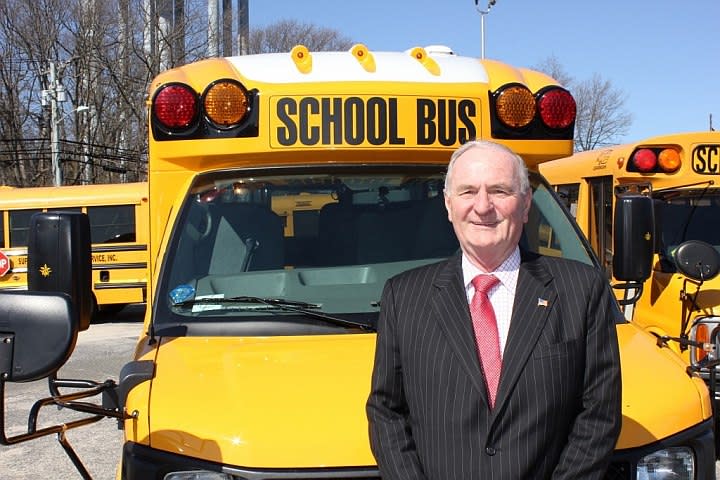 New York association backs bill that would crack down on stop-arm running