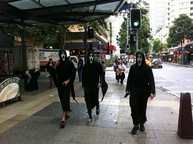 Halloween costumes banned on Beijing subway