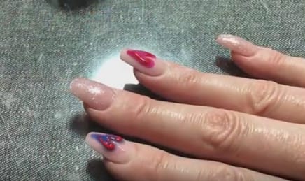 Build a 3D Heart with en Vogue's Rosé Builder Gel