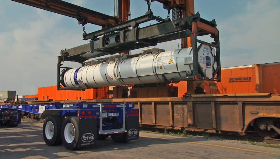 Schneider Doubling Size of Bulk Intermodal Trailer Service