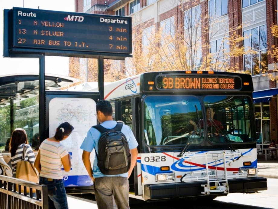 Better public transportation could save U.S. $100 trillion by 2050