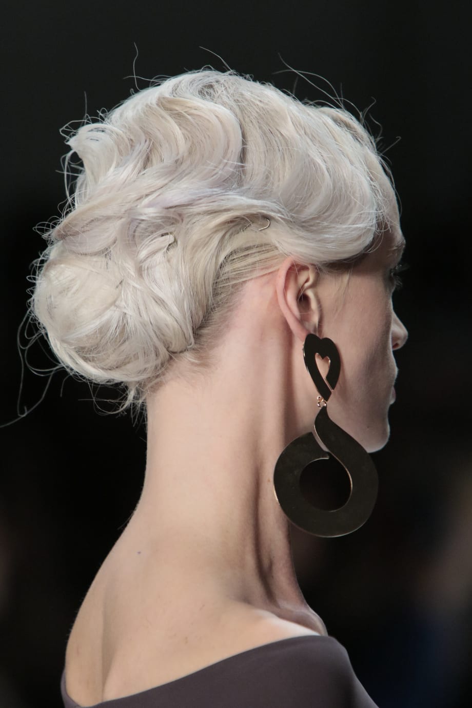 NYFW: Finger Waves By Jon Reyman At Chiara Boni