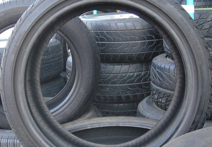 W.Va. Official Resigns for Tire Purchasing Extortion