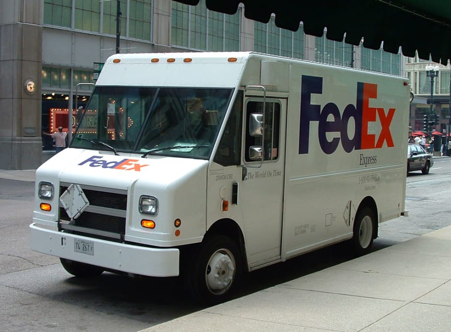 FedEx, UPS Bracing for Holiday Rush