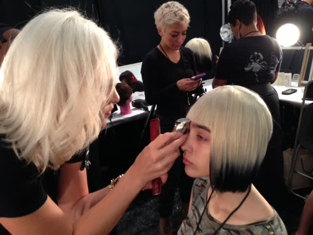 FASHION WEEK: Beauty at Carmen Marc Valvo SS2014