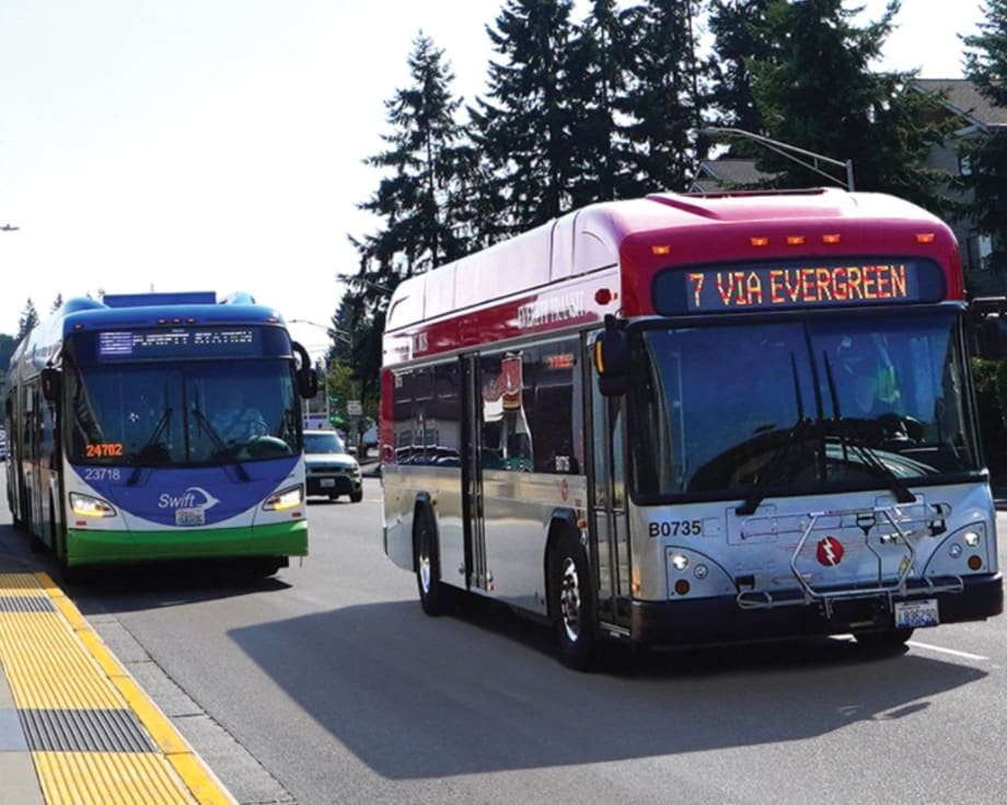 Everett Transit and Community Transit buses
