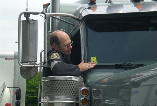 CVSA Sets International Roadcheck Dates for June