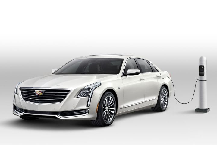 Cadillac's 2017 CT6 Plug-In Hybrid Can Drive 400 Miles