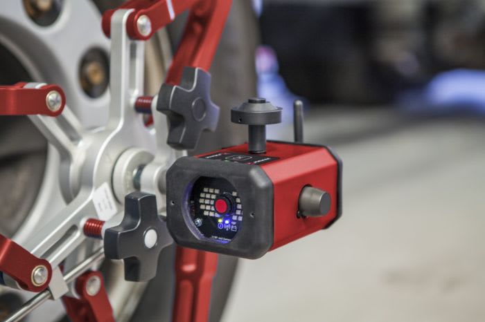 Alignment Tool Uses Camera-Based Tech