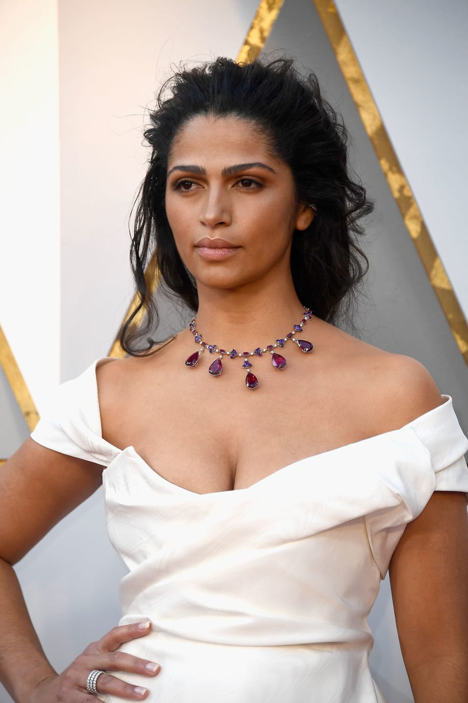 HOW-TO: Camila Alves' Hairstyle from Oscars by Michael Silva with Kenra