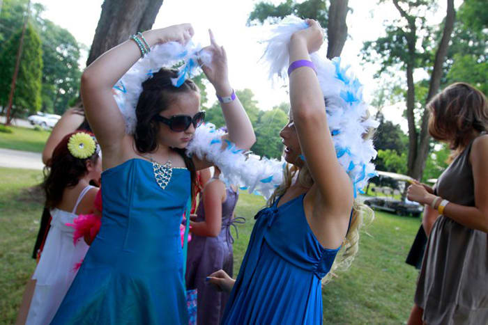 Scott Talbot Salonspa and Camp Quality Give Kids a Special Prom Night