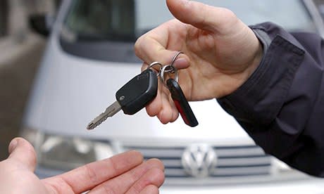 Hybrid, EV Sales Suffer From Low Gasoline Prices