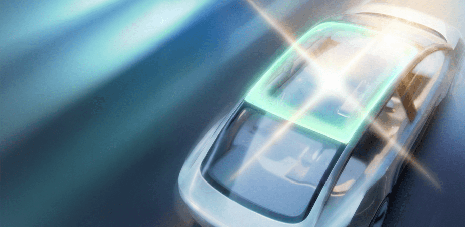 Illustration of an electric vehicle with a panoramic glass roof highlighting Eastman’s Saflex Evoca XIR.SR infrared-reflective interlayer technology.