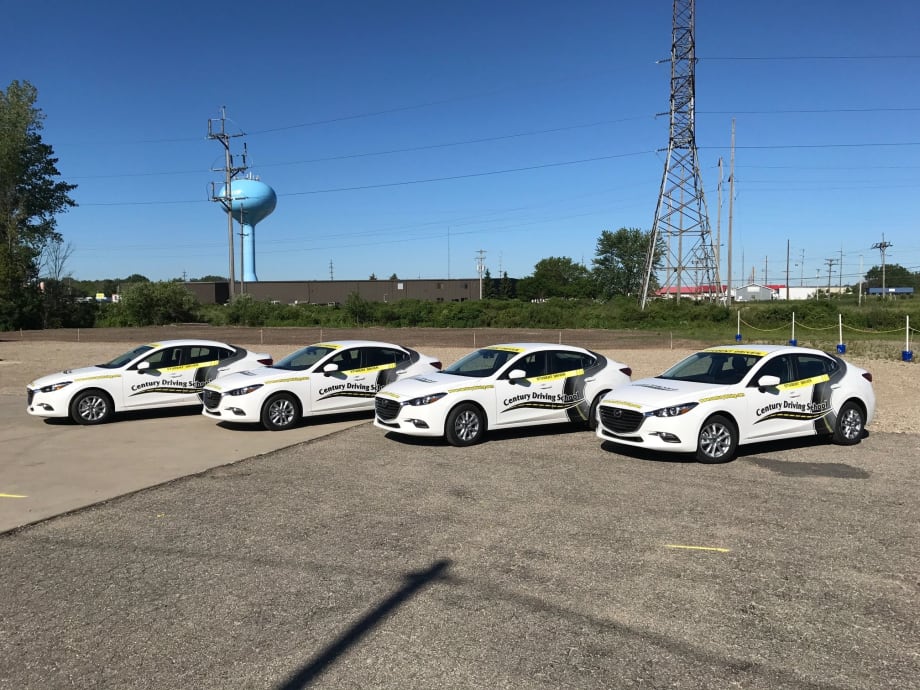 Driving School Offers 'Simulated Daydreaming'