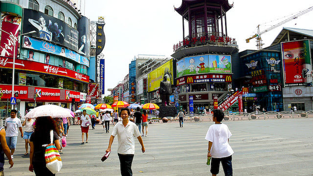 Electric Car Rental Service Launches in China