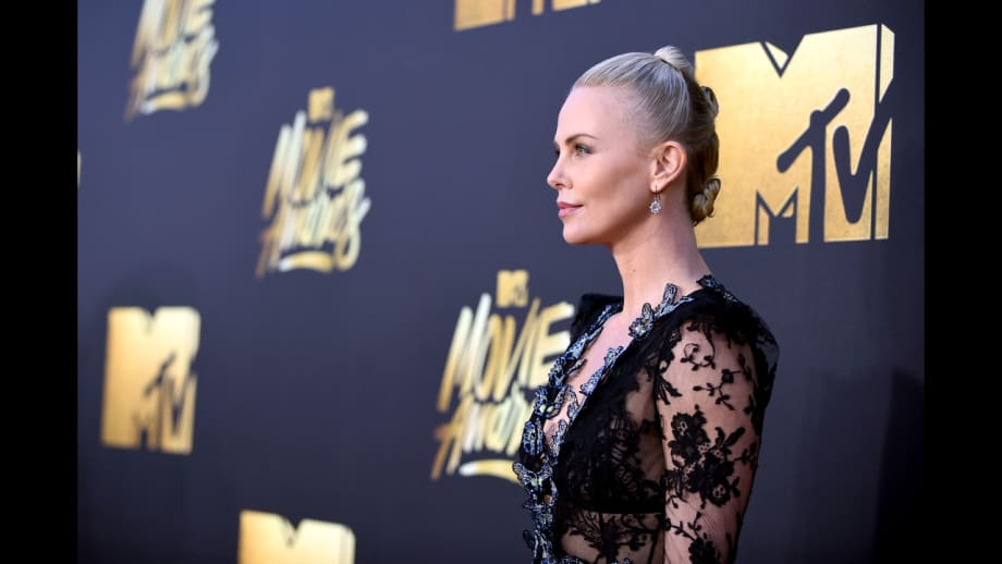 GET THE LOOK: Charlize Theron at the MTV Movie Awards with GHD