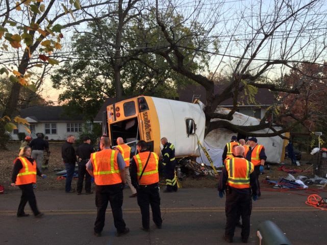 5 Students Killed in Tennessee School Bus Crash