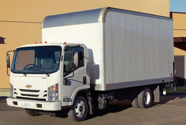GM Offers Standard 5/100 Warranty on Gasoline Cabovers