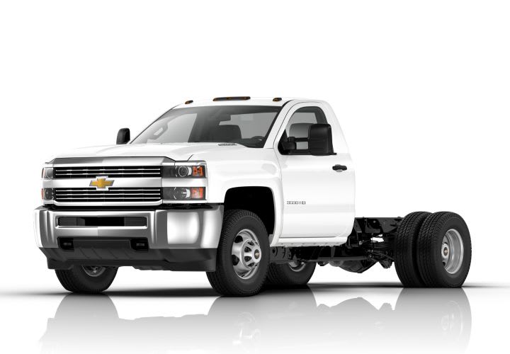 Chevrolet Updates Silverado HD Trucks for 2016