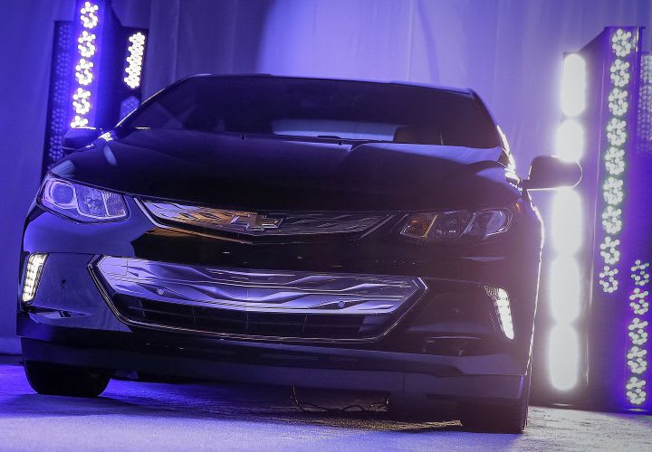 GM Gives Sneak Peek of 2016 Chevrolet Volt