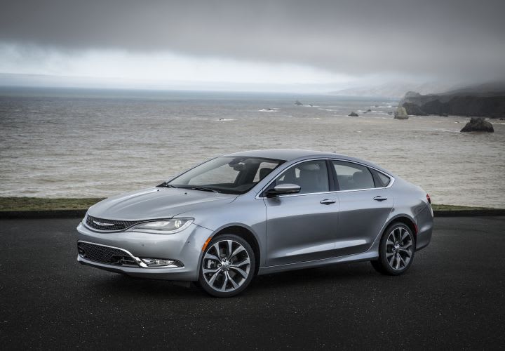 2015 Chrysler 200 Gets First EPA Ratings