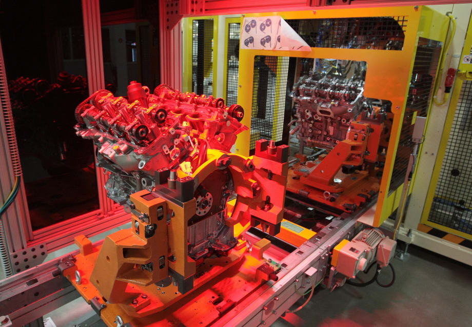 Chrysler Produces One Millionth Pentastar V-6 Engine at Trenton Engine Plant