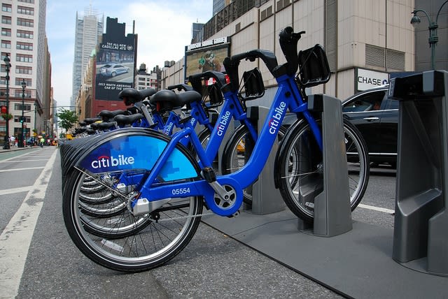 Biking to N.Y. airport faster than public transport