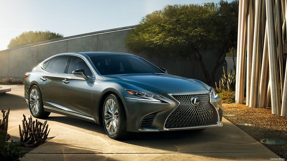 Toyota Launches Premium Rentals in Japan