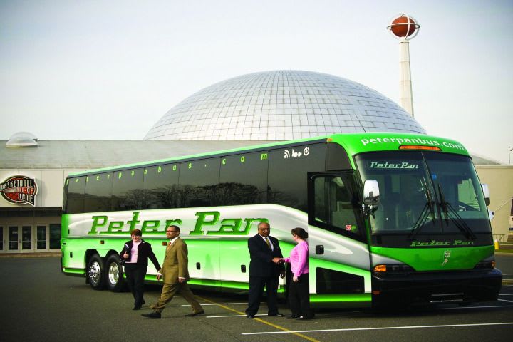 Tips for Landing Motorcoach Contracts