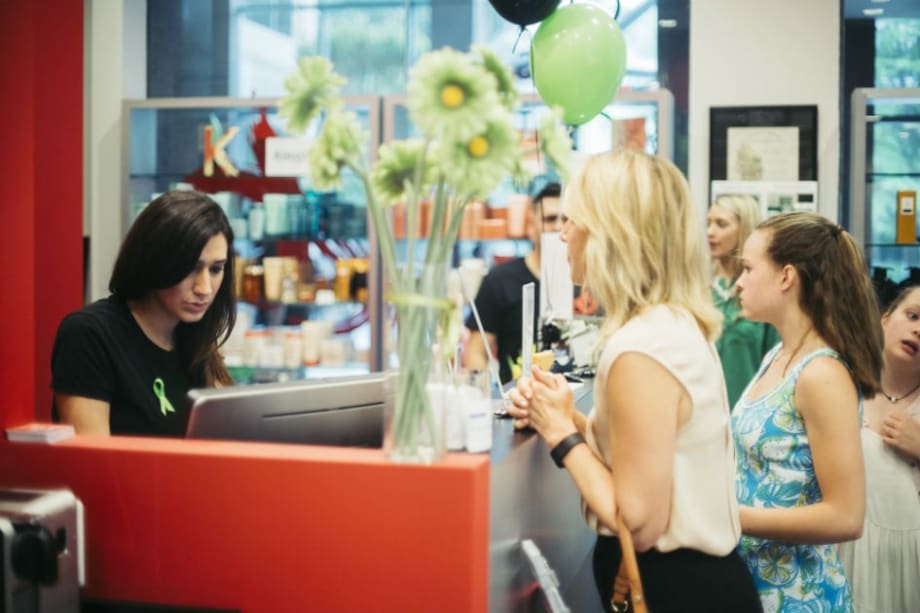 Salon Promotes Lyme Disease Awareness Month
