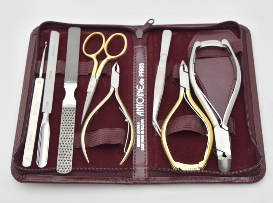 How to Create the Perfect Manicure Tool Kit