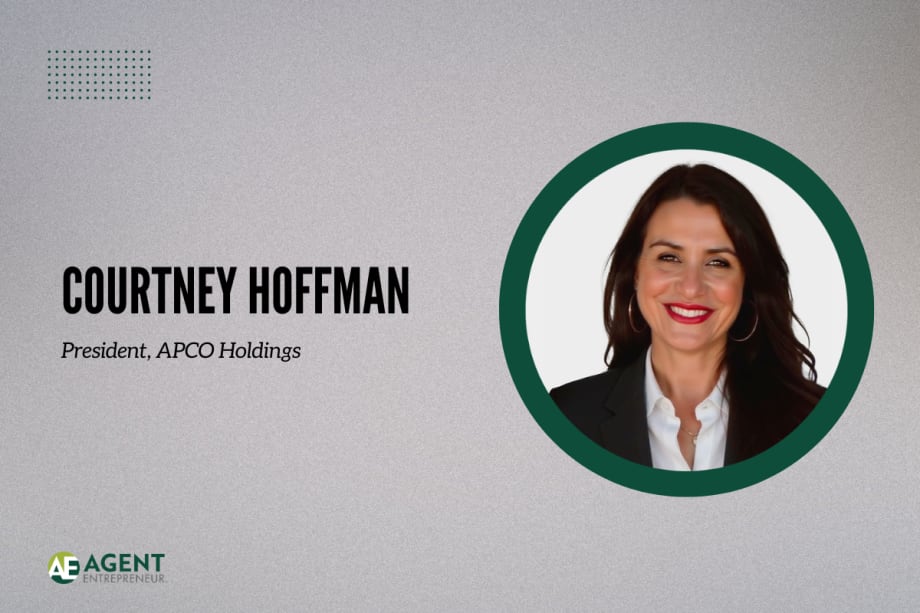 Headshot photo of smiling businesswoman
