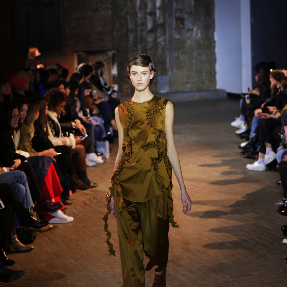 NYFW How-To: Cool-Girl Waves at Creatures of Comfort F/W 2016