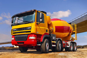 Paccar Announces Improved Fourth Quarter Revenues and Net Profit