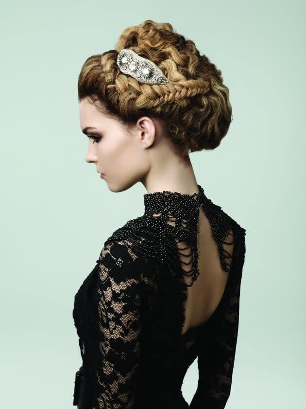 BRIDAL BEAUTY: Intricate and Stunning!