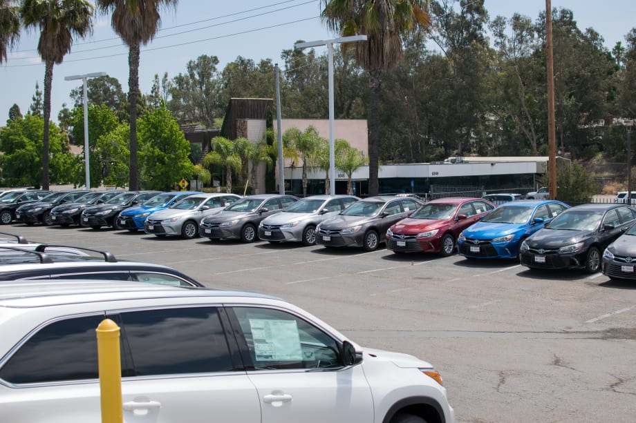 New-Vehicle Sales Expected to Drop 1% in November