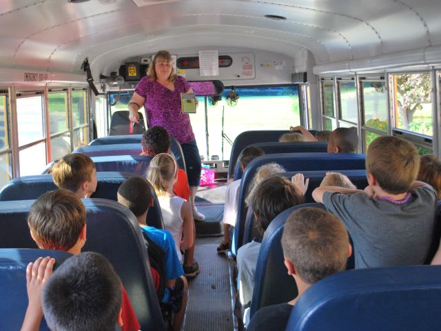 Drivers engage with students in BusSTAR program