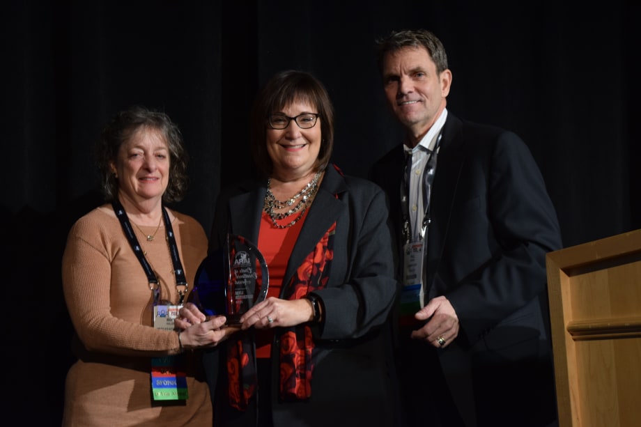 Former Ford Remarketing Manager Receives IARA Circle of Excellence Award