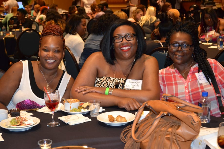 See the Faces Behind the Online Handles at 2016 Nailtech Networking Event