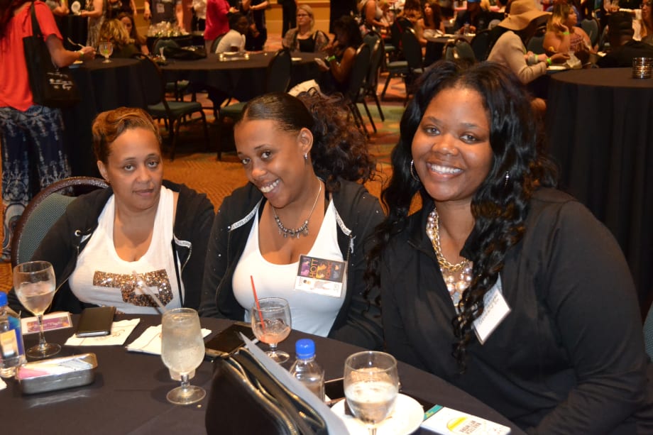 See the Faces Behind the Online Handles at 2016 Nailtech Networking Event