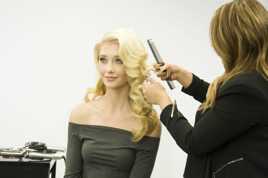 HOW-TO: Classic Hollywood Glam Waves from BioSilk